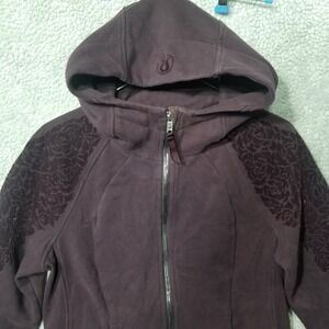 Lululemon Scuba Hoodie Size 8‎ Purple Full Zip Floral Pattern Pockets
